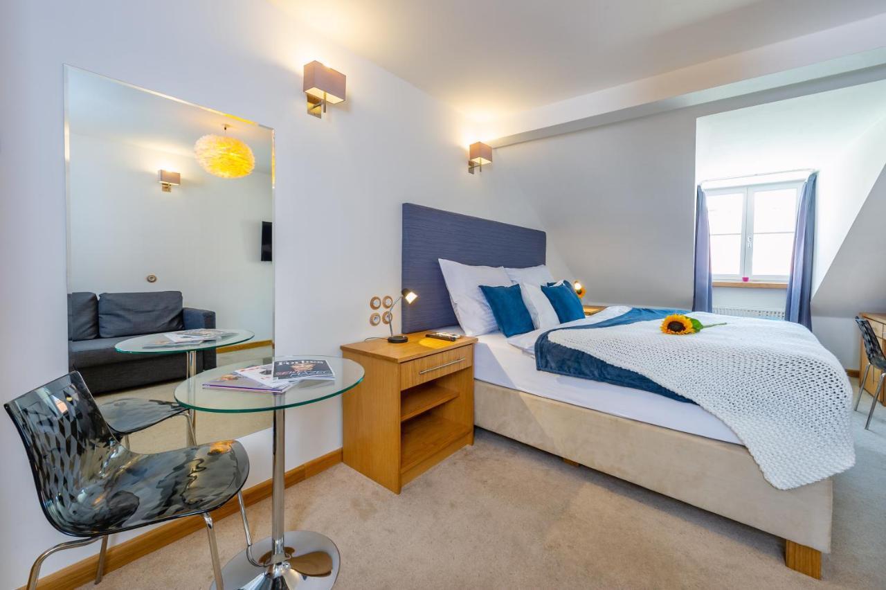 The Rooms Ceske Budejovice Exterior foto